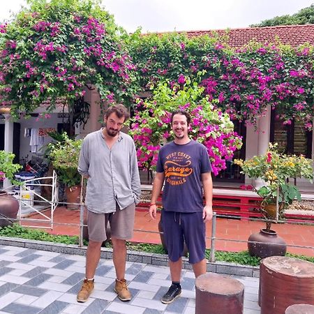 Nha Xanh Homestay Ниньбинь Экстерьер фото